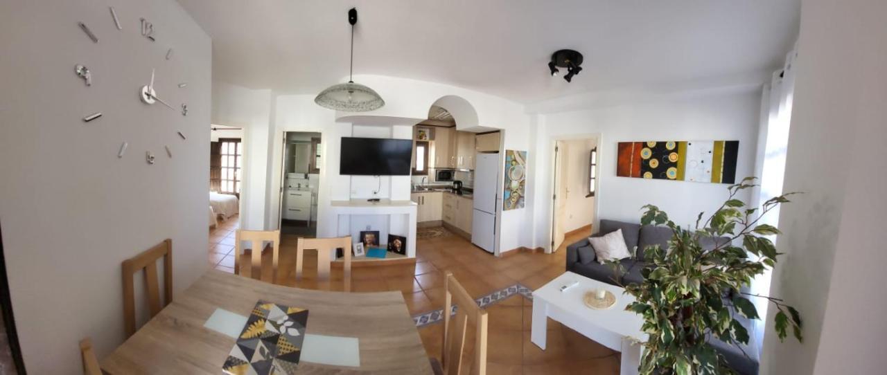 Casa Micha Apartment Torrevieja Ngoại thất bức ảnh